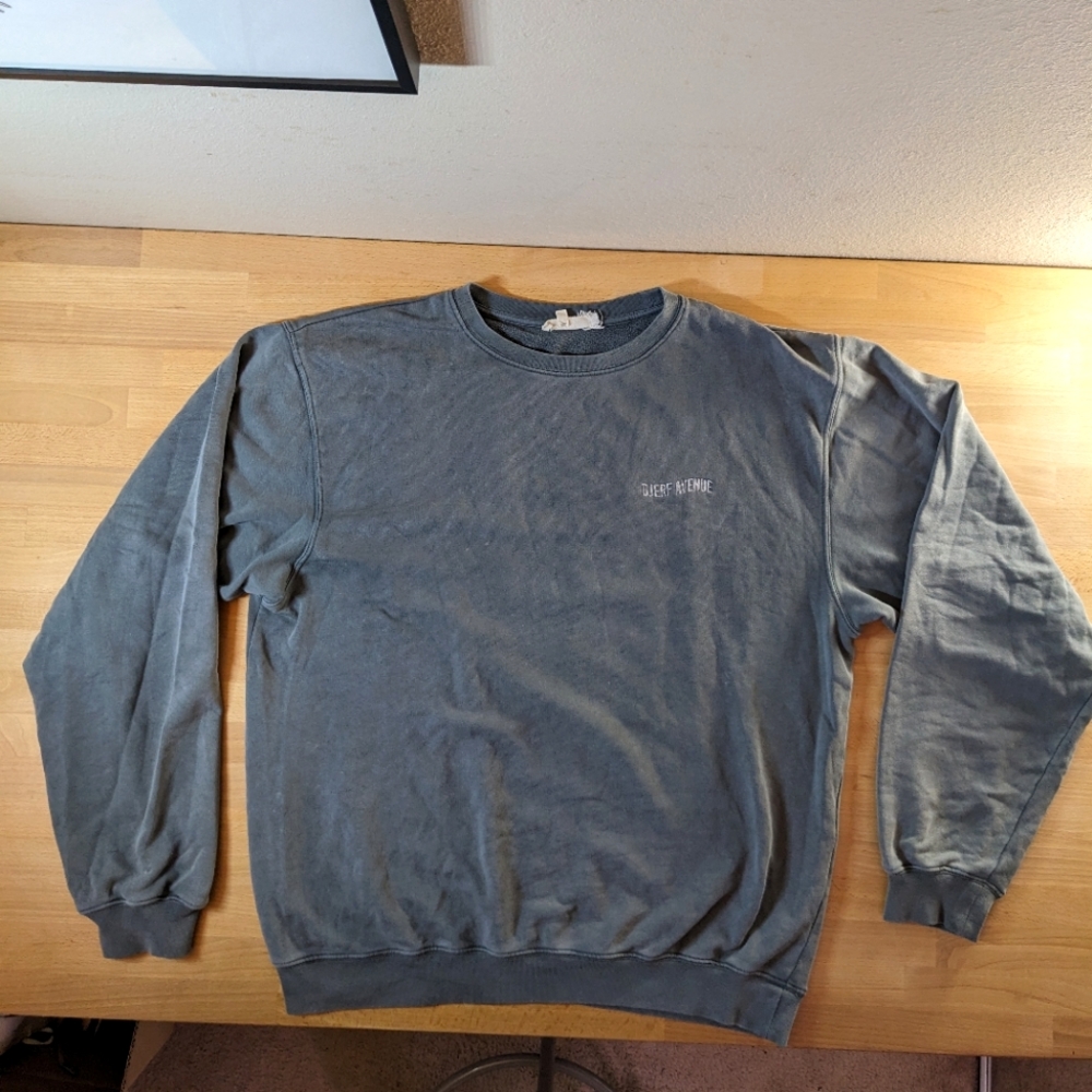 Djerf avenue staple sweatshirt in washed grey